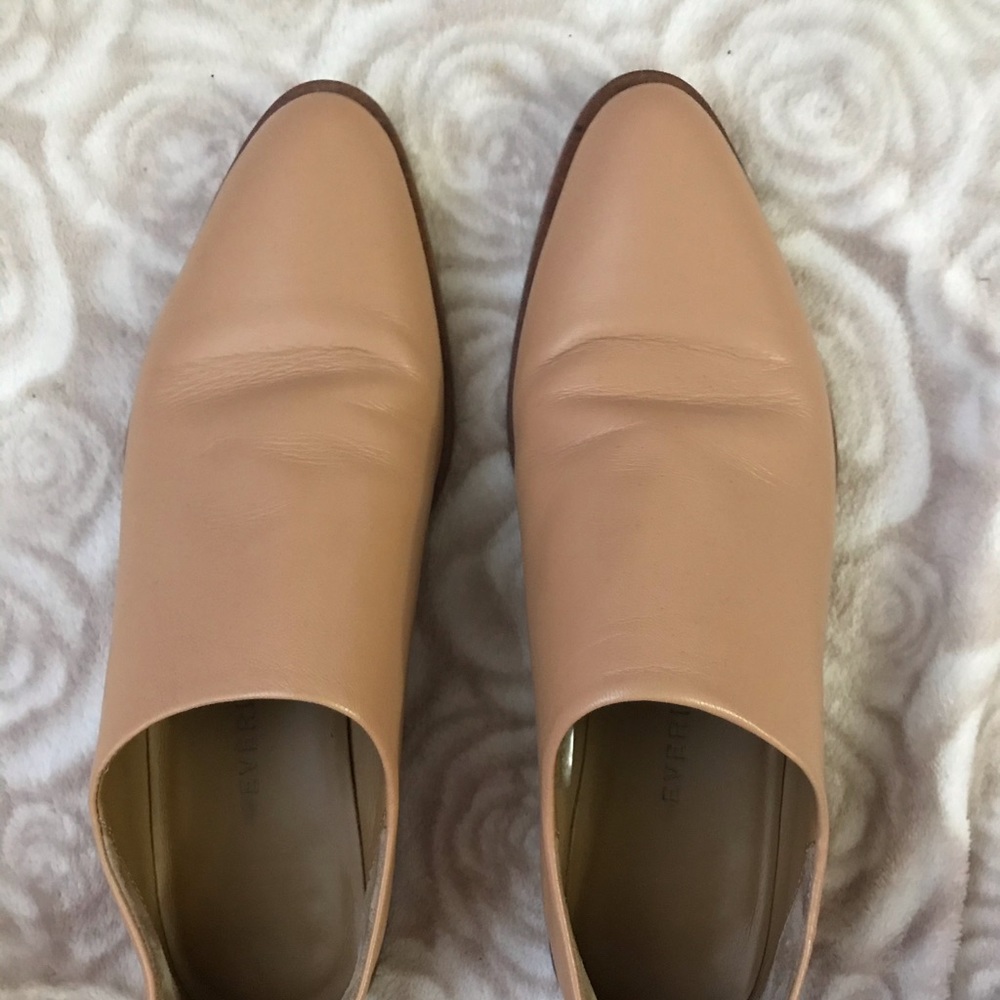 COPY - Everlane flats size 6 1/2 gently used.